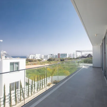 Olivine Ol10 * Protaras