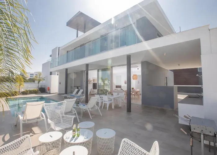 فيلة Olivine Ol10